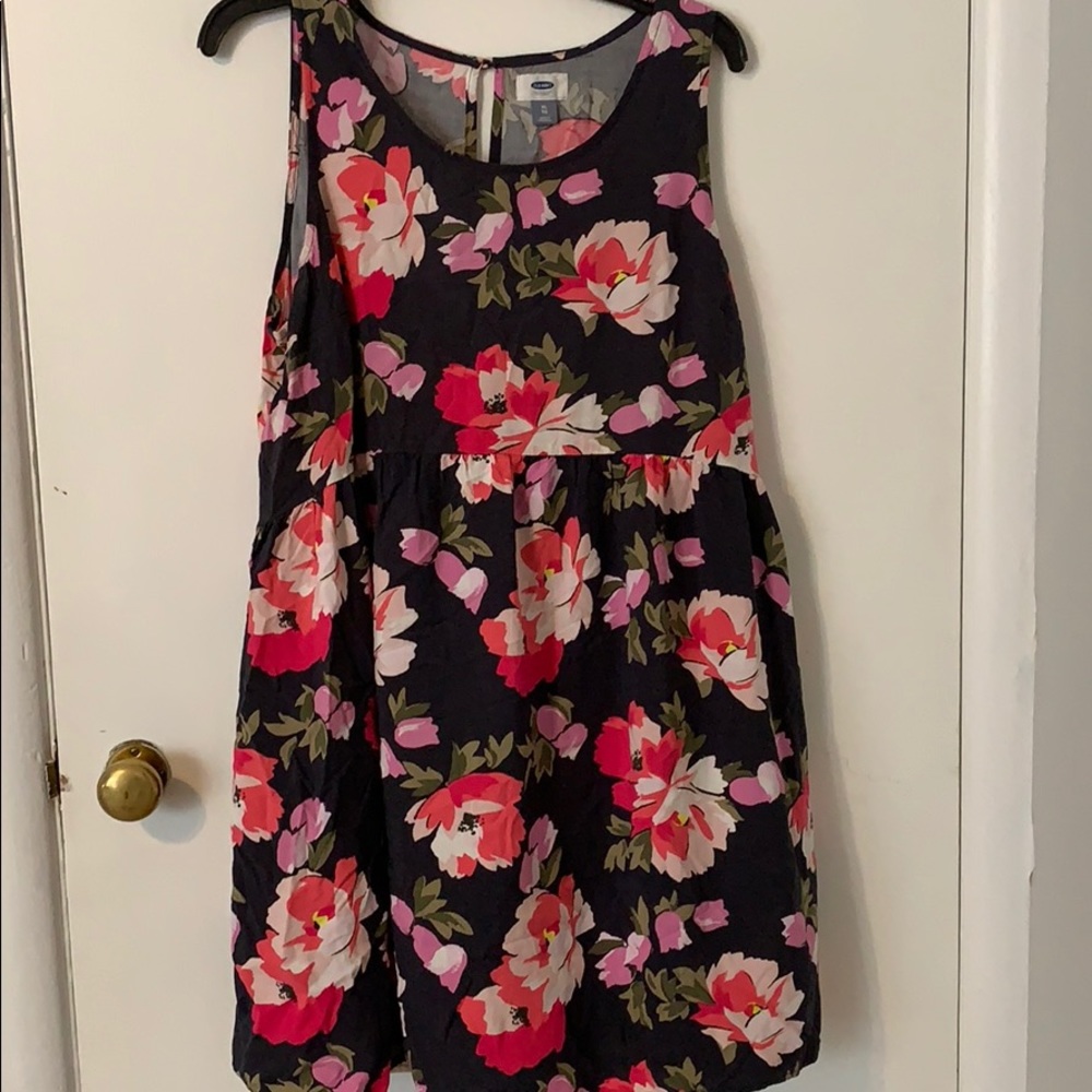 Old navy flower sleeveless dress